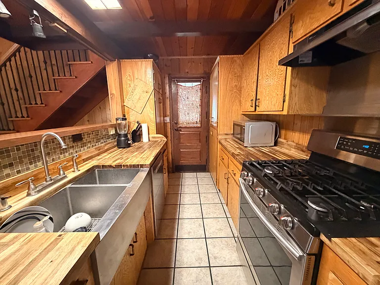 1341 Irene St — Photo 7