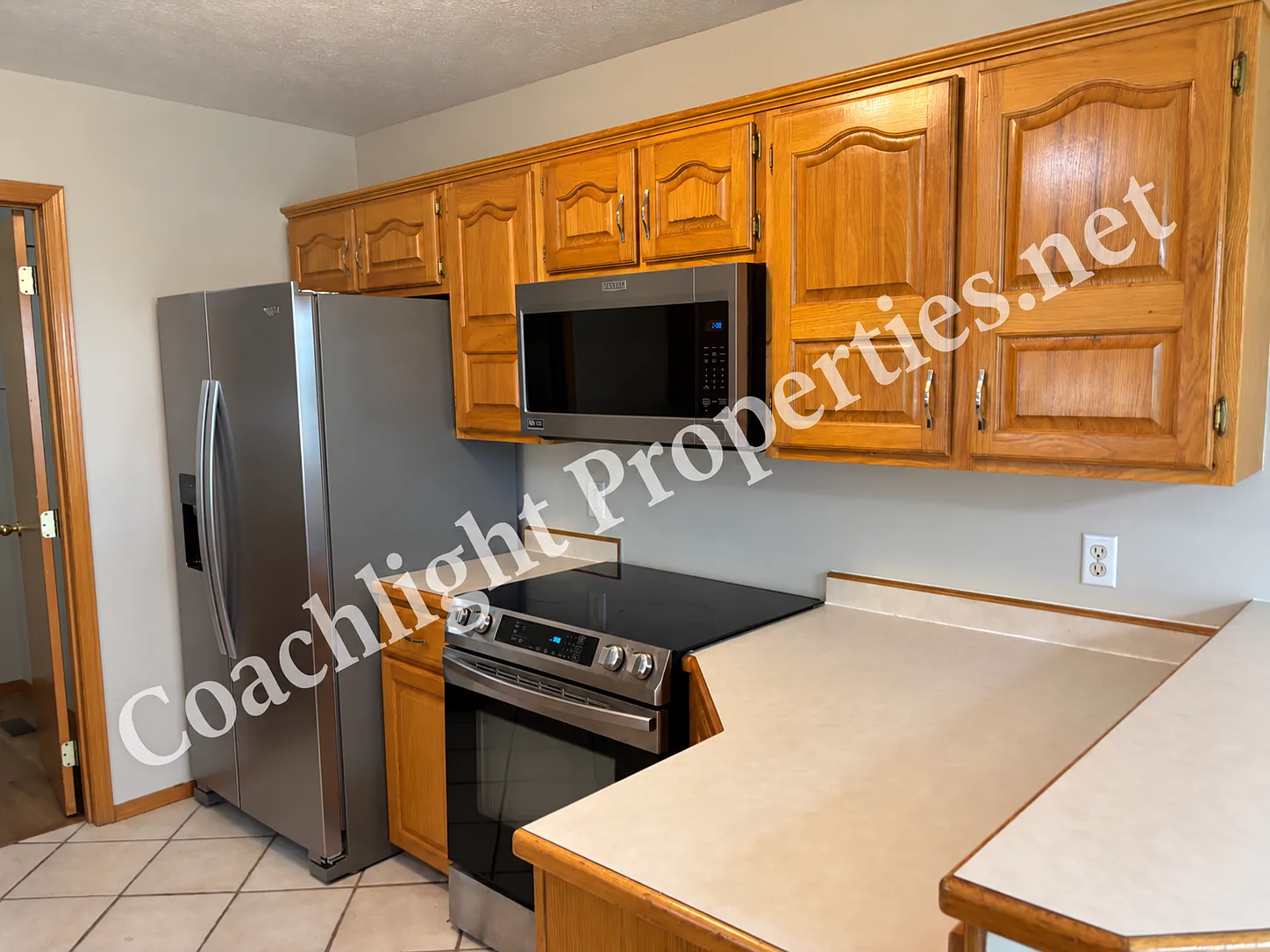 4 bed, 1900 sqft, $2,100 — Photo 3