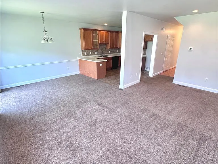 309 Maple Ct — Photo 7
