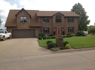 512 W Race St, Mount Pleasant, IA 52641