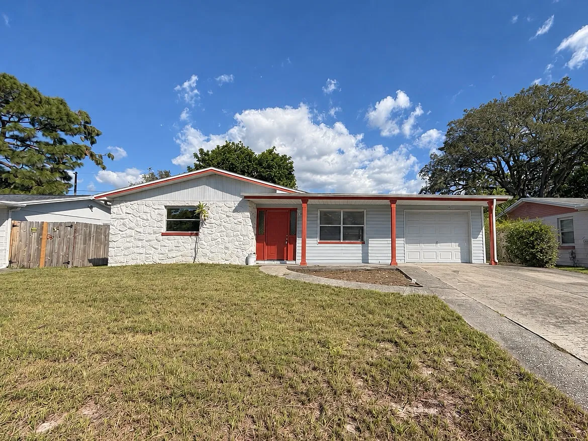 2 bed, 1.0 bath, 1004 sqft, $1,550 — Photo 1