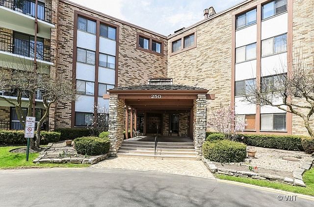 1st image of 250 W Parliament Pl APT 210