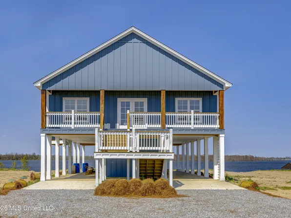2412 Eagle Lake Shore Rd, Vicksburg, MS 39183
