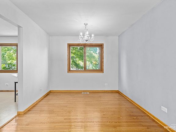 5th image of 6669 Foxtree Ave