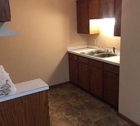 4th image of 2204 Green Ave APT 4