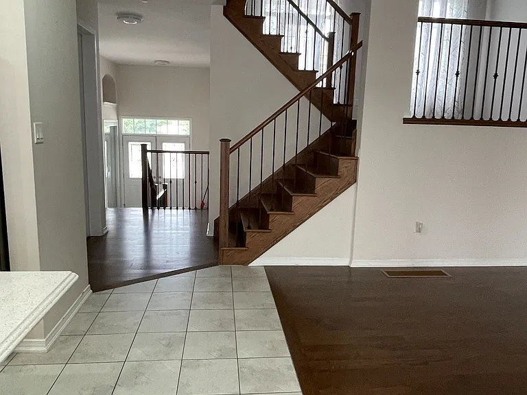 235 Apple Hill Cres — Photo 48