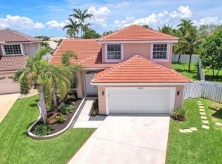 1353 SW 181st Ave, Pembroke Pines, FL 33029
