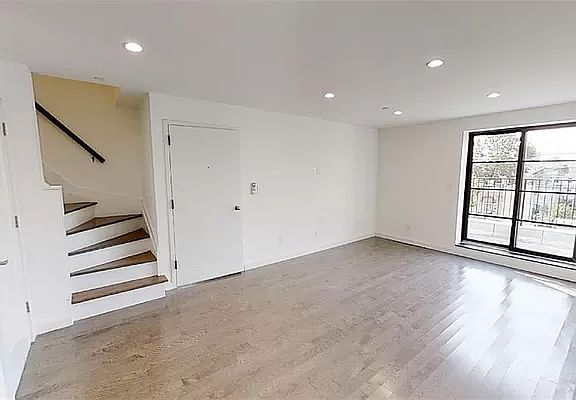 2nd image of 73 Bay 47 St Unit 3B