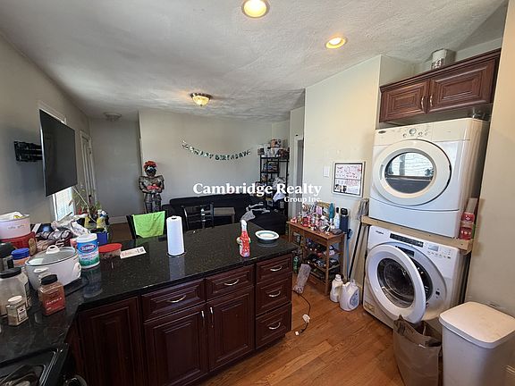 3rd image of 1293 Cambridge St #3T