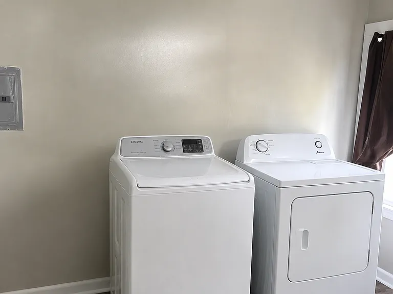 Laundry/storage area