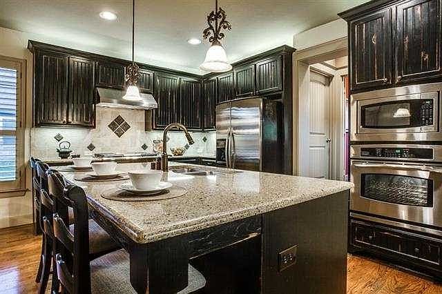 2nd image of 700 Seeport Dr