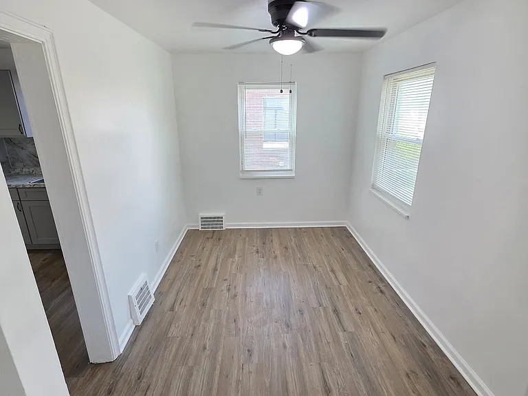 11415 Auburn St — Photo 5