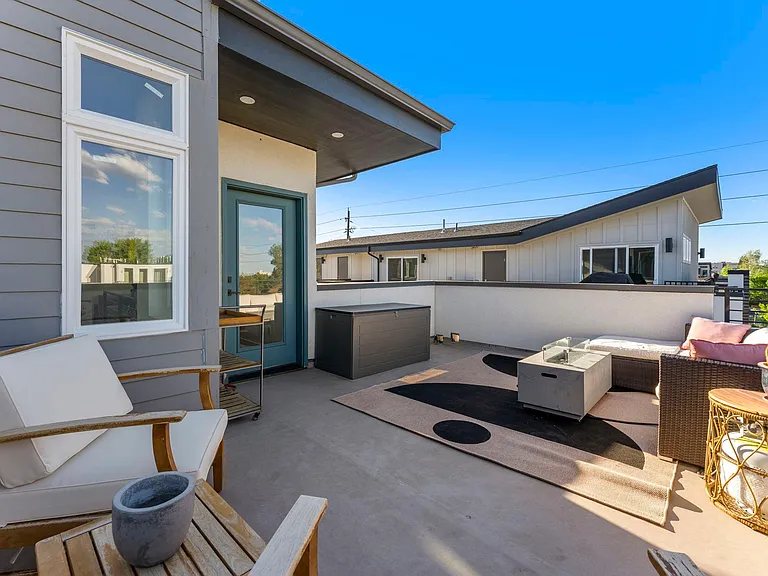 1389 N Xavier St — Photo 30