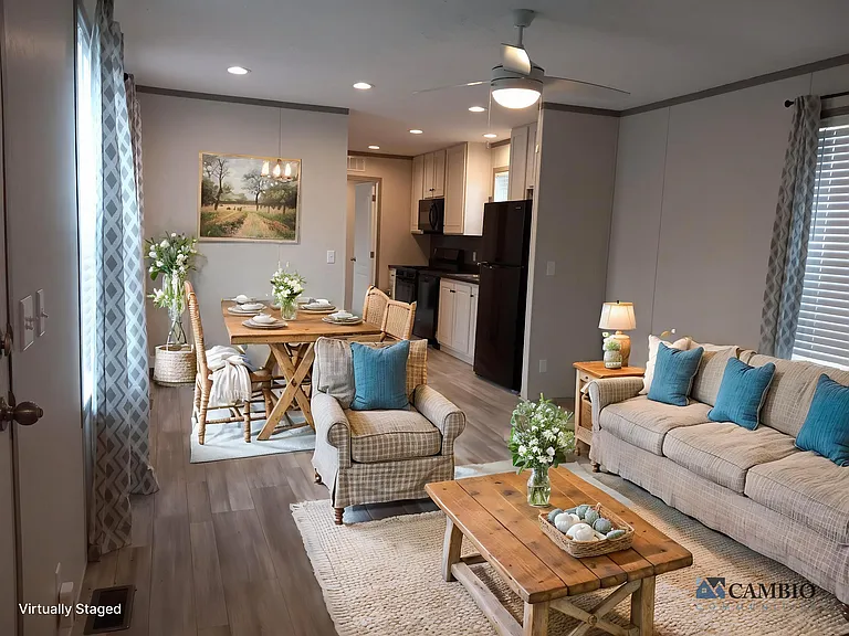 44 Canal Dr #300-044 — Photo 1