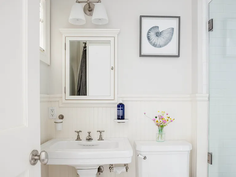 33 Christopher St — Photo 15