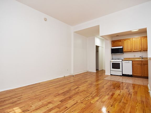 5th image of 305 E 95th St APT 1E