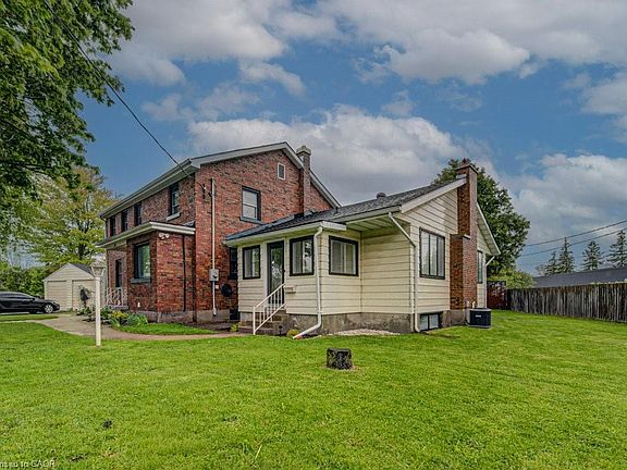 3rd image of 128 Pollock Ave