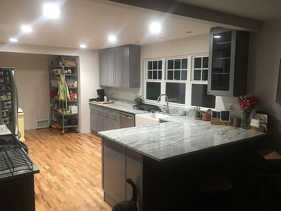 1st image of 1215 Lafromboise St