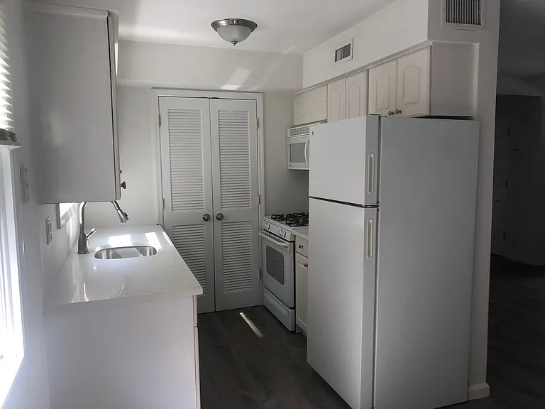 344 Gorge Rd #5A — Photo 7