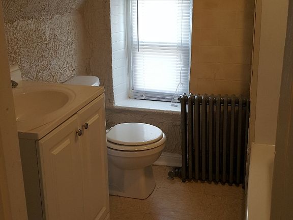 5th image of 339 E Wister St APT 4