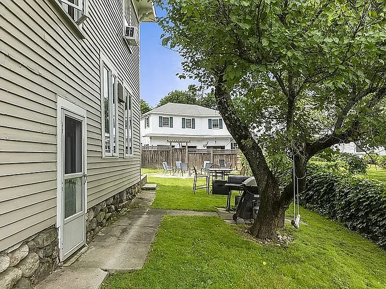 132 Fountain St — Photo 31