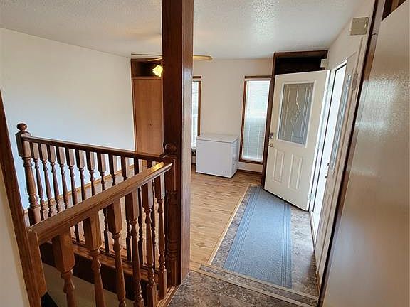 5th image of 312 6th AVENUE E