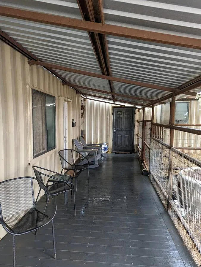 3 bed, 3000 sqft, $1,600 — Photo 4