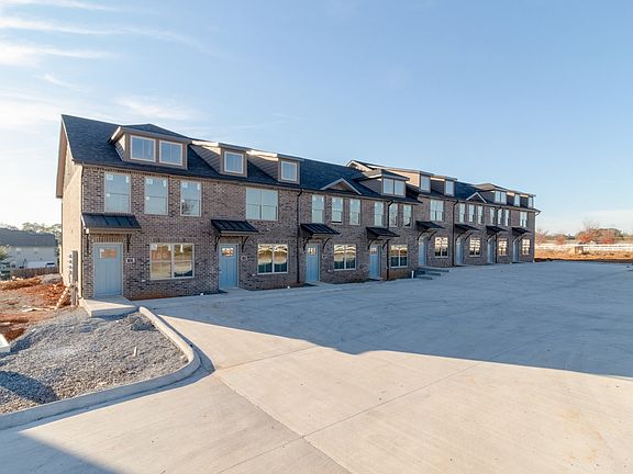 2nd image of 1000 Henry Place Blvd #506