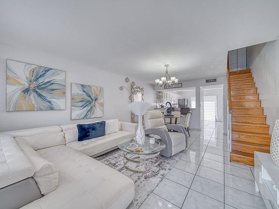 2nd image of 2612 W 54th Place Unit 204