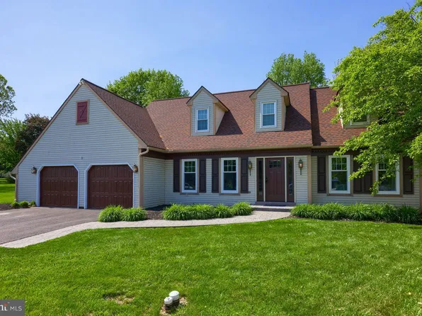 117 Bluegrass Cir, Landisville, PA 17538