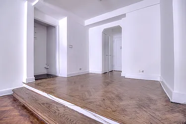 Rented by Urbane Brokerage