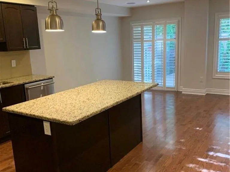 326 Doak Ln — Photo 7