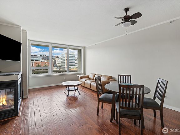4th image of 1515 Dock Street #906