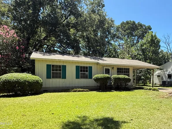 218 N Utica St, Terry, MS 39170