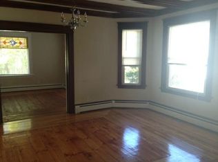 81 Blossom St, Haverhill, MA 01835