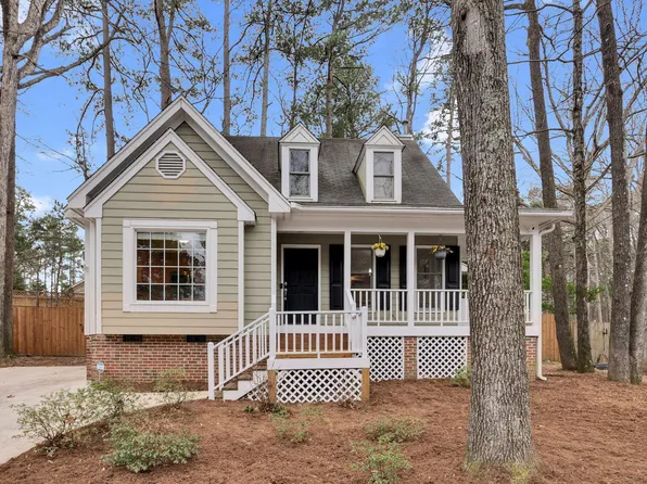 107 Fishers Creek Ct, Cary, NC 27513