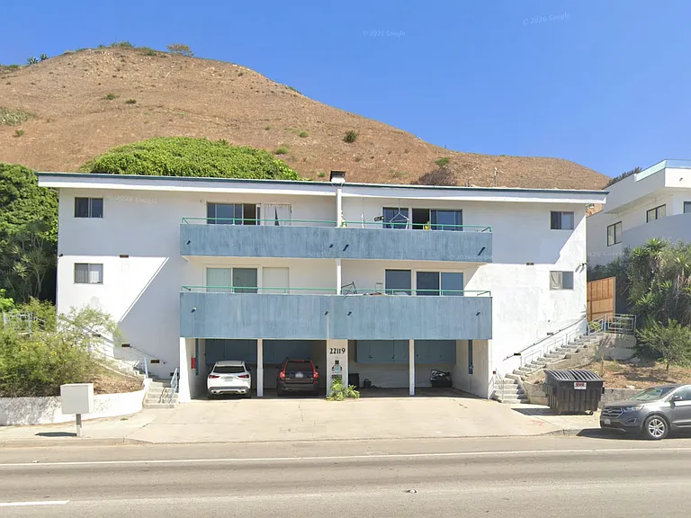 22119 Pacific Coast Hwy #3 — Photo 14