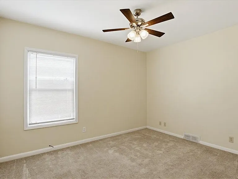 315 Crestwood Ave #2 — Photo 13