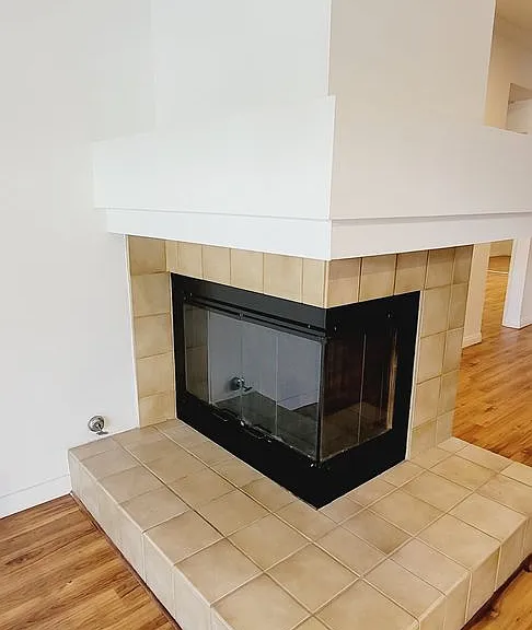 1031 N Crescent Heights Blvd — Photo 8
