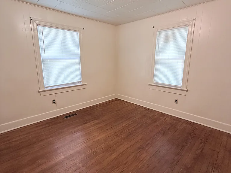 6793 Edwards Ave — Photo 8