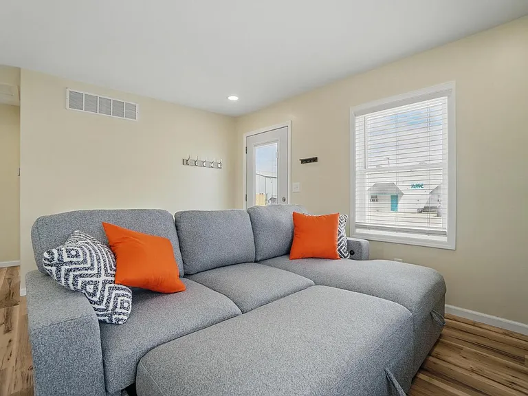 5421 Alger Dr — Photo 13