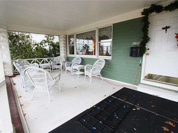 4th image of 25007 Sunset Dr