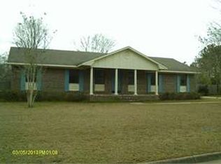 811 Wimbledon Dr, Dothan, AL 36305