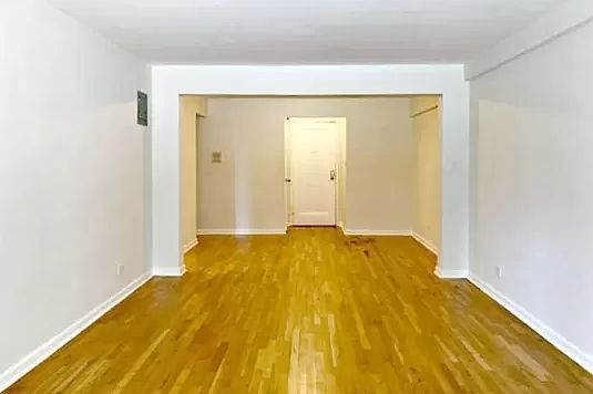 3rd image of 350 Sterling St APT 1N