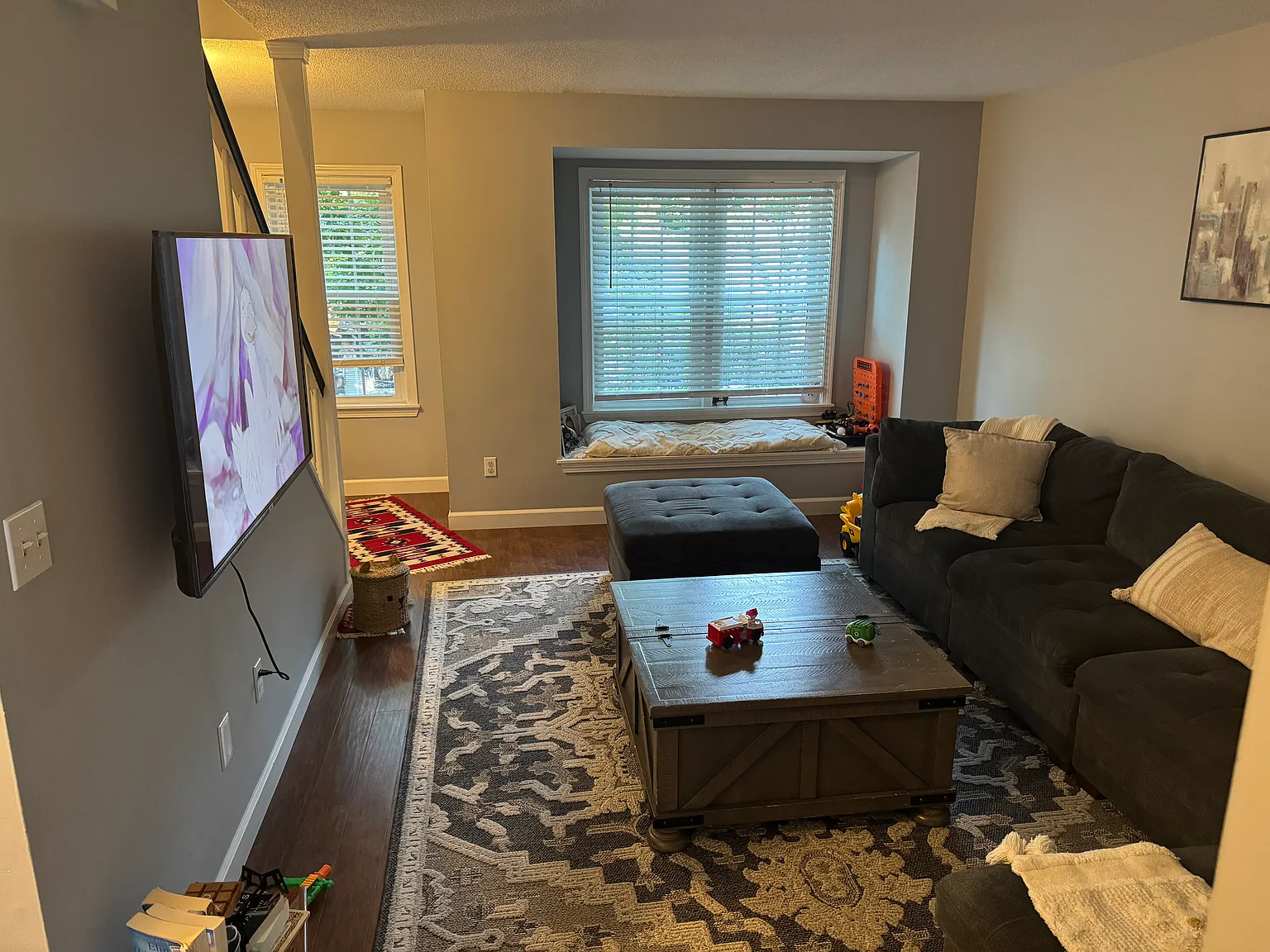 2 bed, 1010 sqft, $2,450 — Photo 3