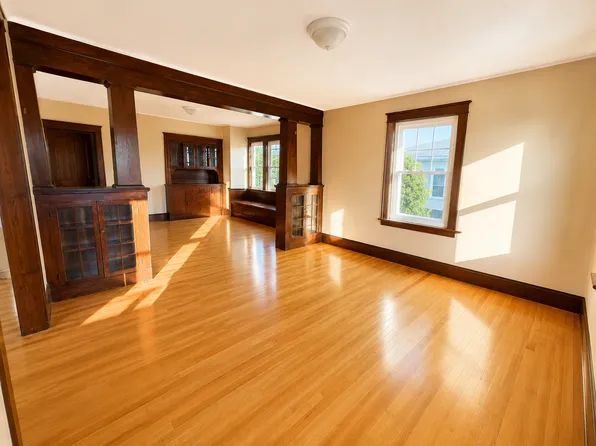 17 Euclid Ave #3, Worcester, MA 01610
