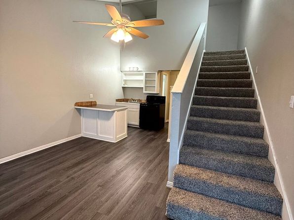 $400 Off 1st Full Month!* All Utilities Included! Cozy One Bedroom* Pet Friendly* Great Location*, 106 New Dallas Hwy, Waco, TX 76705