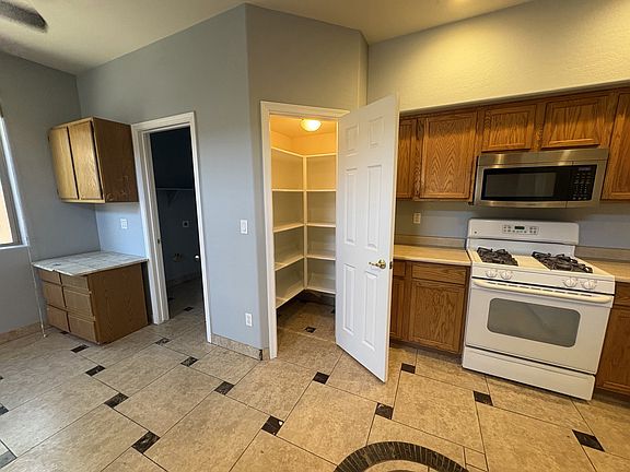 5th image of 16519 N 71st Ave