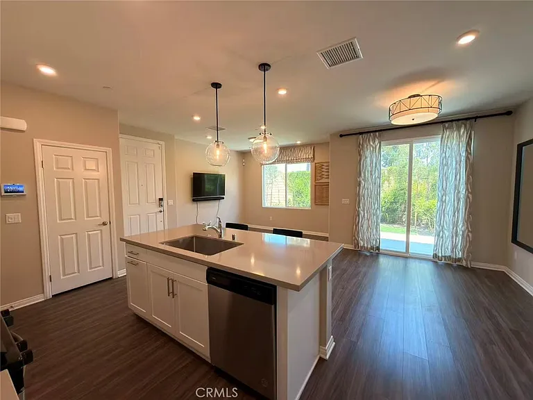 196 Bonita Ln — Photo 5