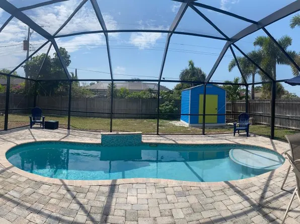 52 1st St, Bonita Springs, FL 34134